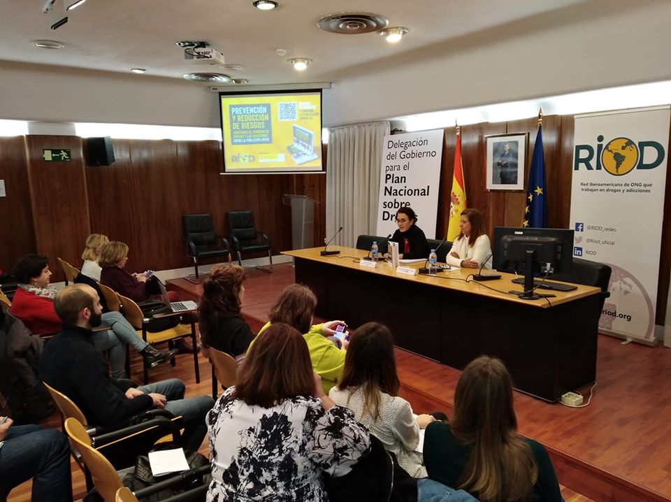 Lee más sobre el artículo Guía «Prevención y Reducción de Riesgos Asociados al Consumo de Drogas y las Adicciones entre la Población Joven» de RIOD